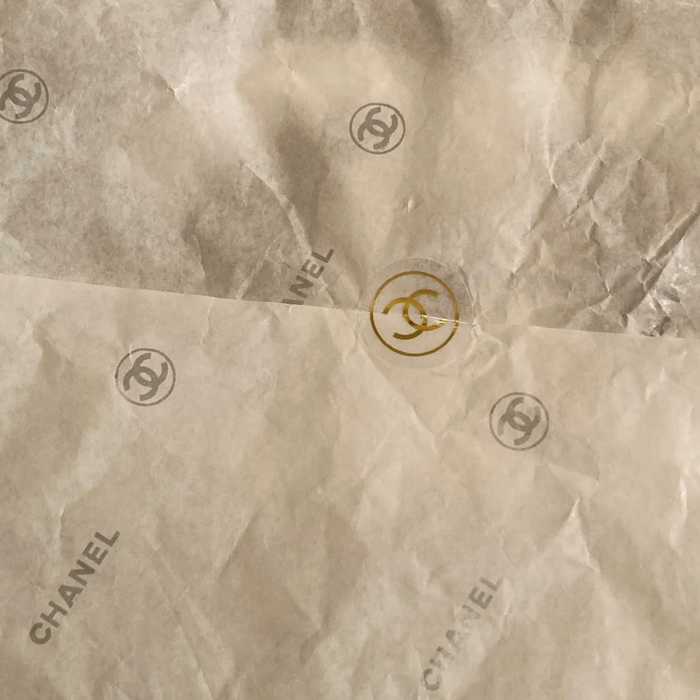 Chanel Makeup/Beaute Precision Adjustable Crossbody “Terry/Teddy” Bag NIP - Picture 10 of 11